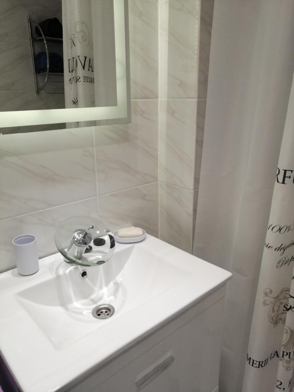Petit Apartment En Avenida Belgrano Buenos Aires Dış mekan fotoğraf